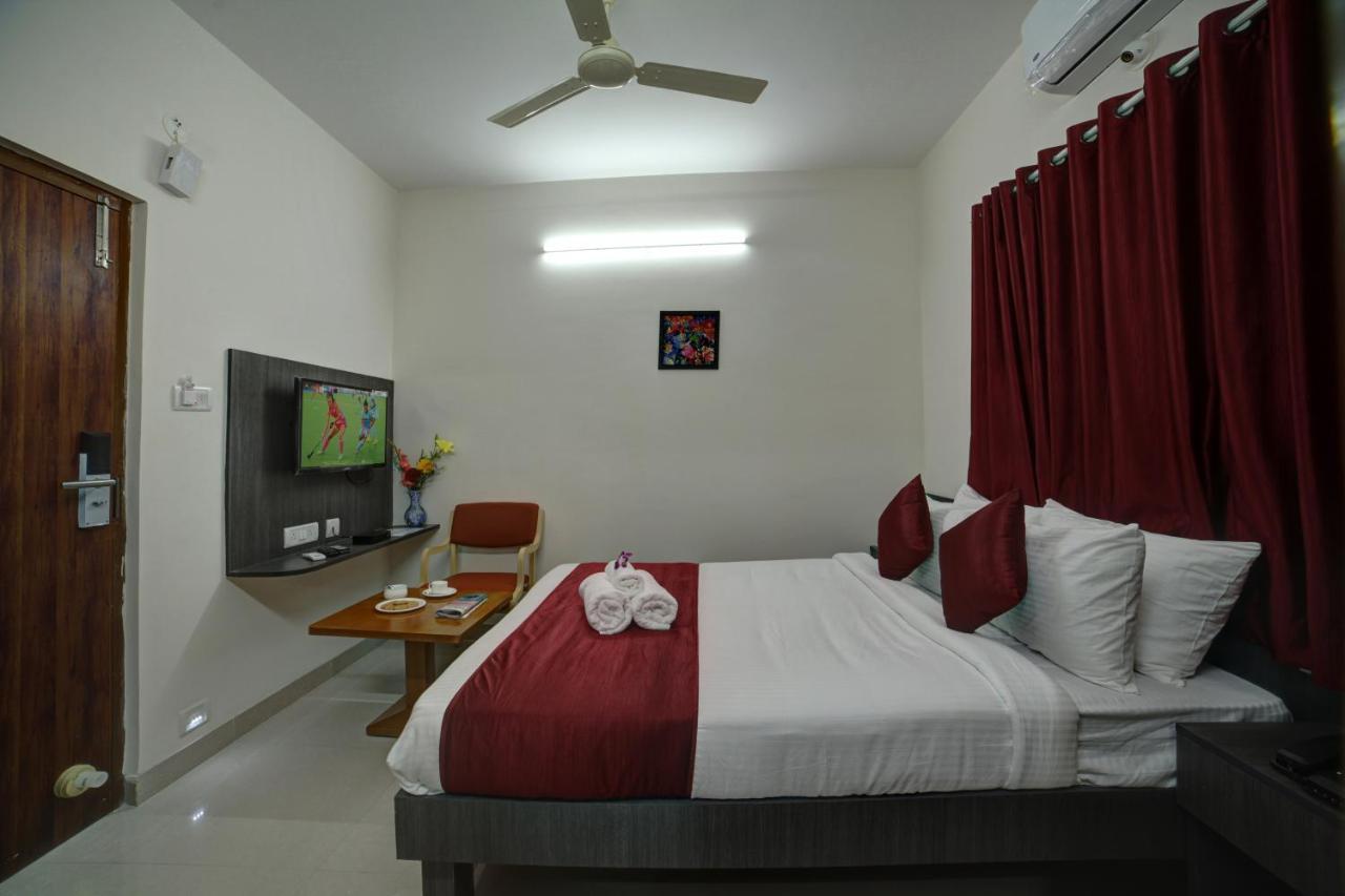 Sm Royal Suites - Hotel Near Kempegowda International Airport Bangalore Devanahalli Extérieur photo
